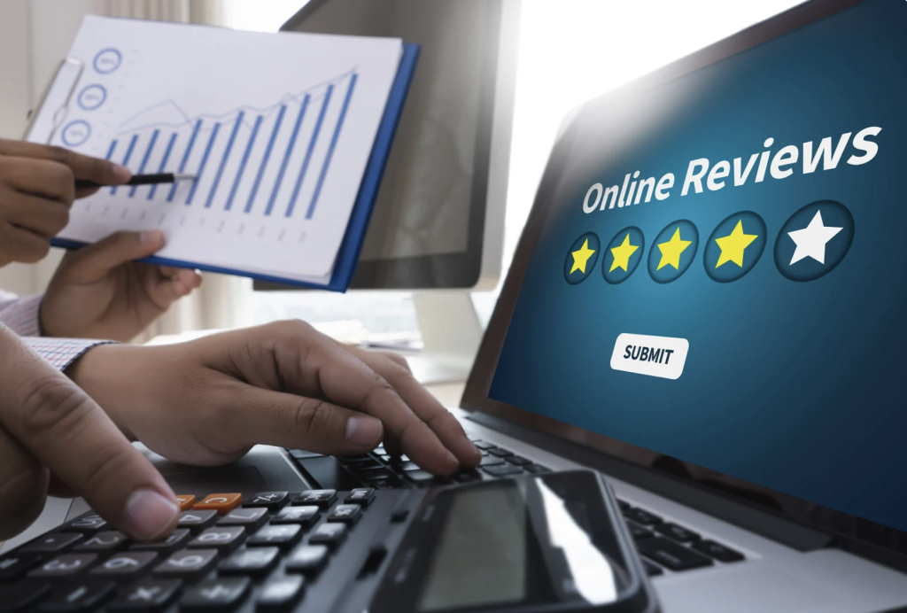 picture of laptop and negative google reviews